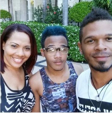 Jamie Fenty with his siblings.